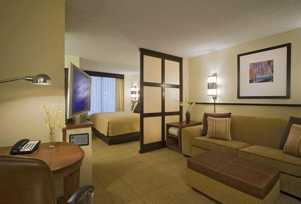 Hyatt Place Detroit/Auburn Hills Ngoại thất bức ảnh